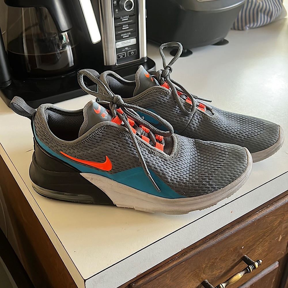 7.5 womens Nike Air